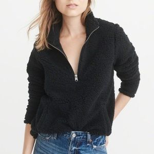 ABERCROMBIE || black sherpa half zip